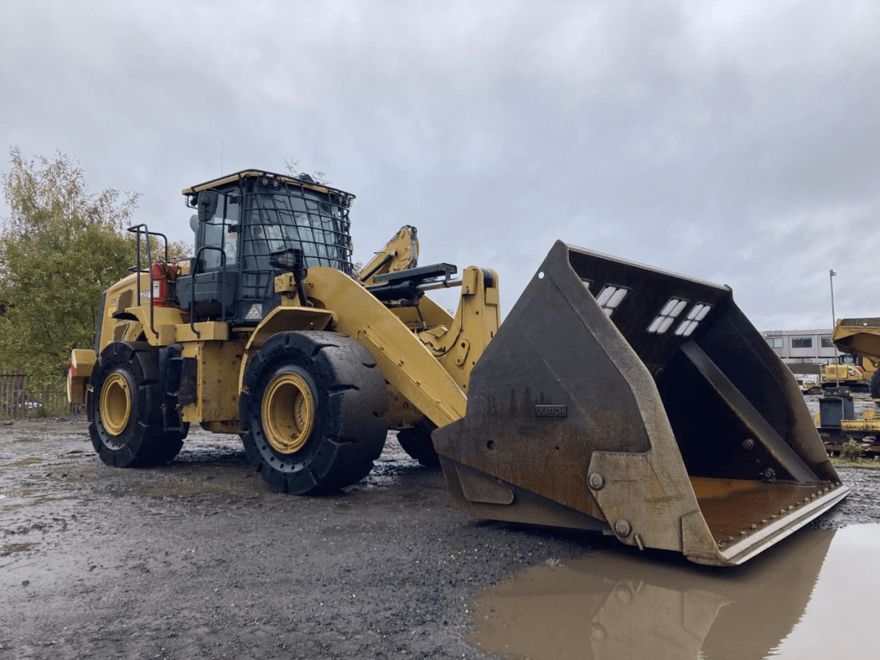 Finning calls on dealer network