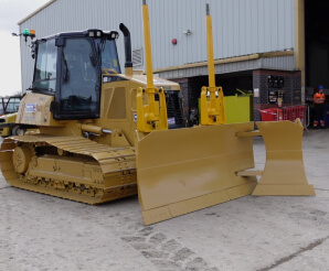 An insiders view of a rebuild of a Cat® D6